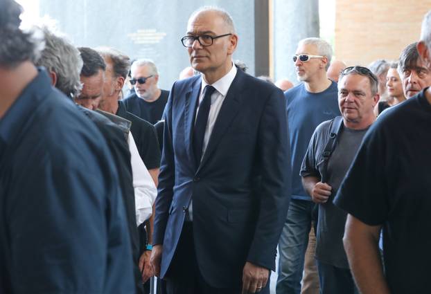 Zagreb: Ispraćaj Ivana Pika Stančića na Krematoriju 