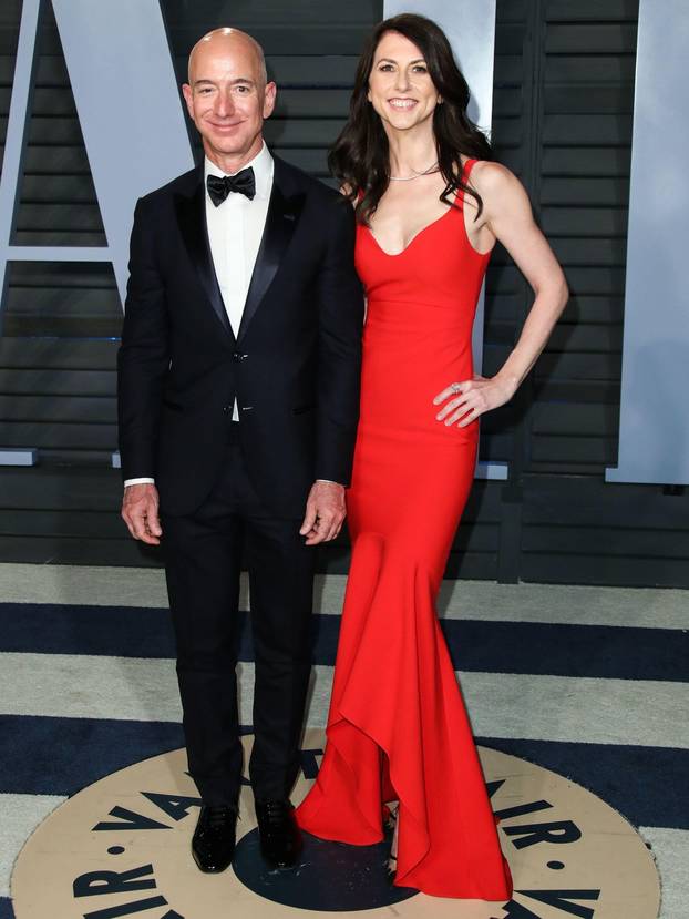 (FILE) Katy Perry to head to space on an all-women flight on Jeff Bezos's Blue Origin's New Shepard rocket. The Firework singer will be joined by Blue Origin owner Jeff Bezos's fiancee Lauren Sanchez, CBS presenter Gayle King, former Nasa rocket scientist