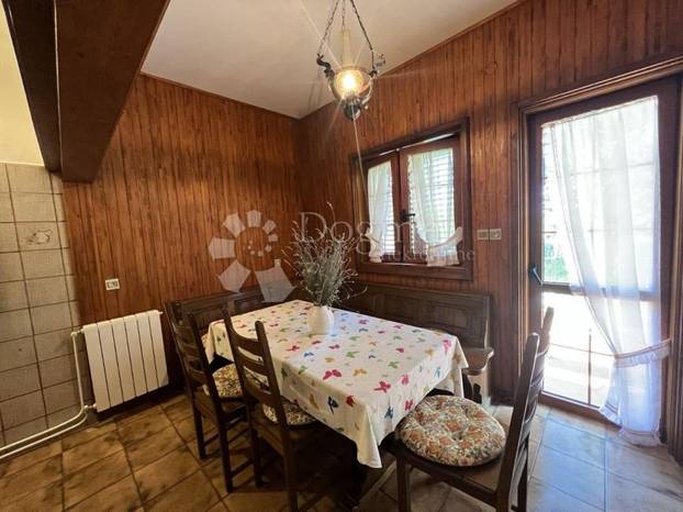 FOTO Kao iz starog romantičnog filma: Pogledajte ovu bajkovitu rustikalnu vilu u Labinu