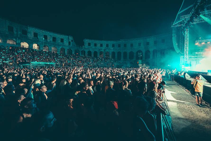 U punoj pulskoj Areni otvoren Posljednji ples Dimensionsa