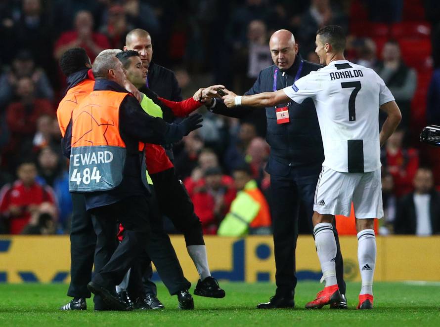 Champions League - Group Stage - Group H - Manchester United v Juventus