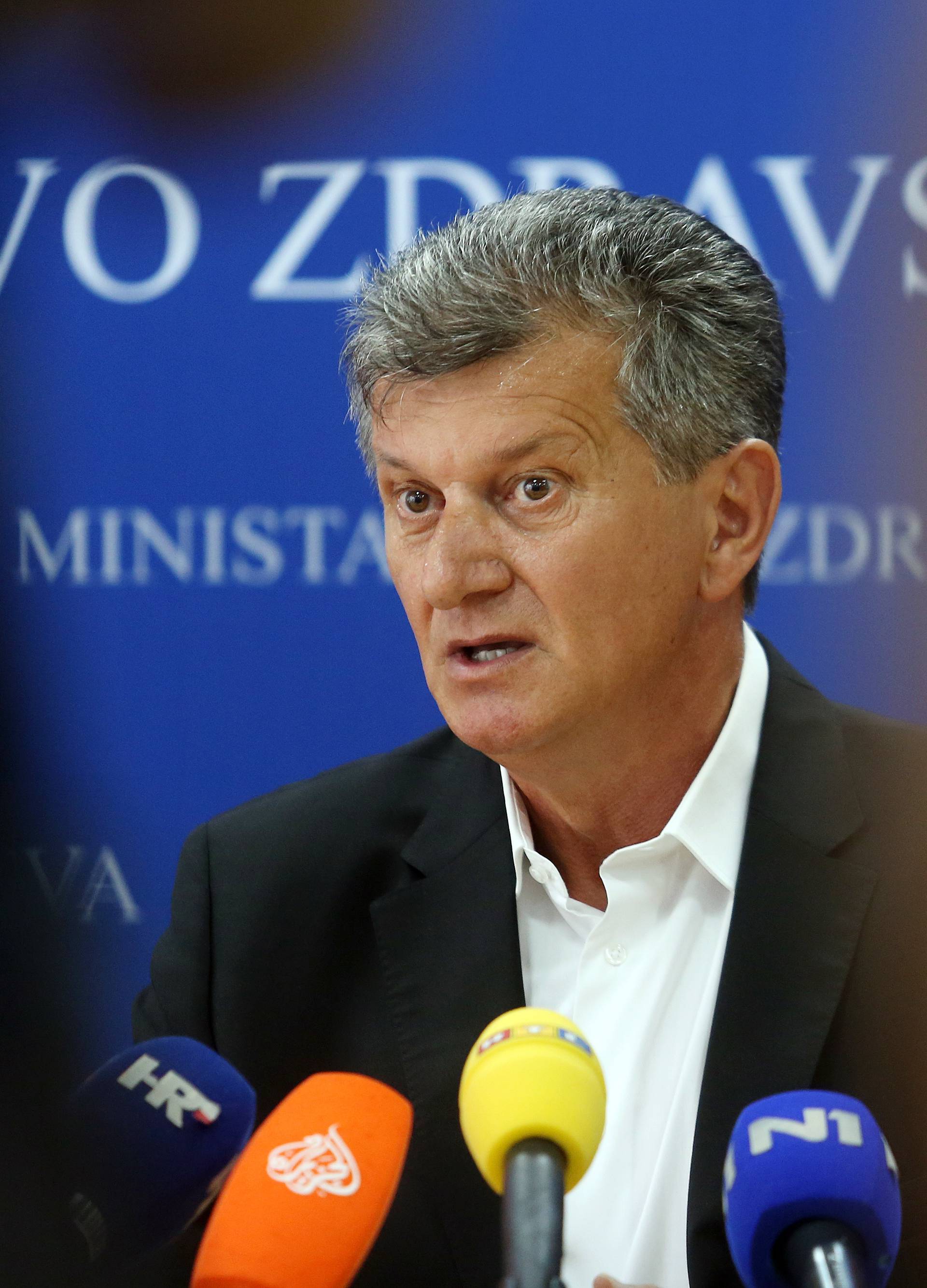 Zagreb: Ministar KujundÅ¾iÄ ne podnosi ostavku - sustav je funkcionirao prema regulativi