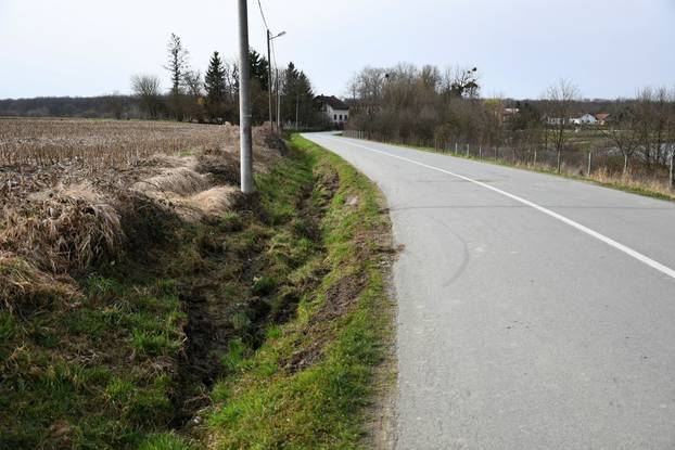 Čazma: Autobus pun djece sletio u jarak, nema ozlijeđenih