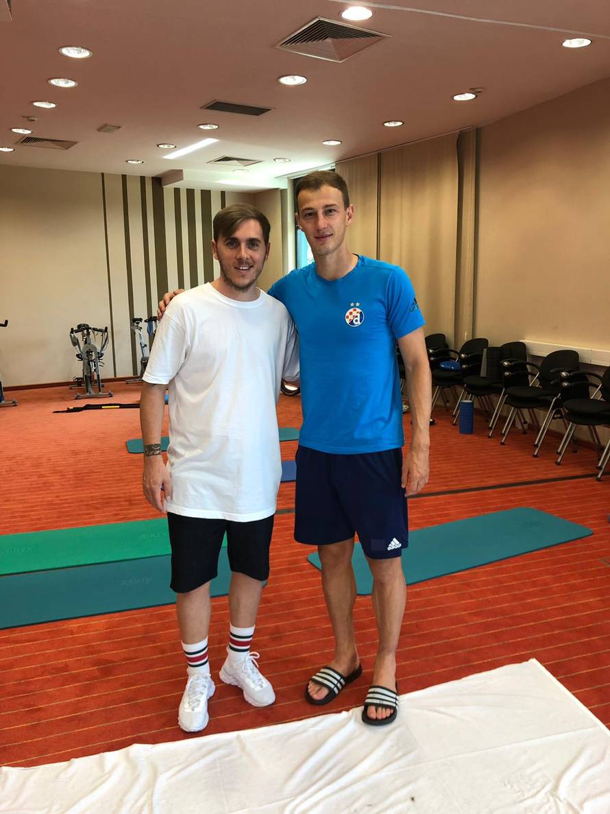 Stigao im je frizer Ervin: Modri su se 'zbigecali' za Ligu prvaka