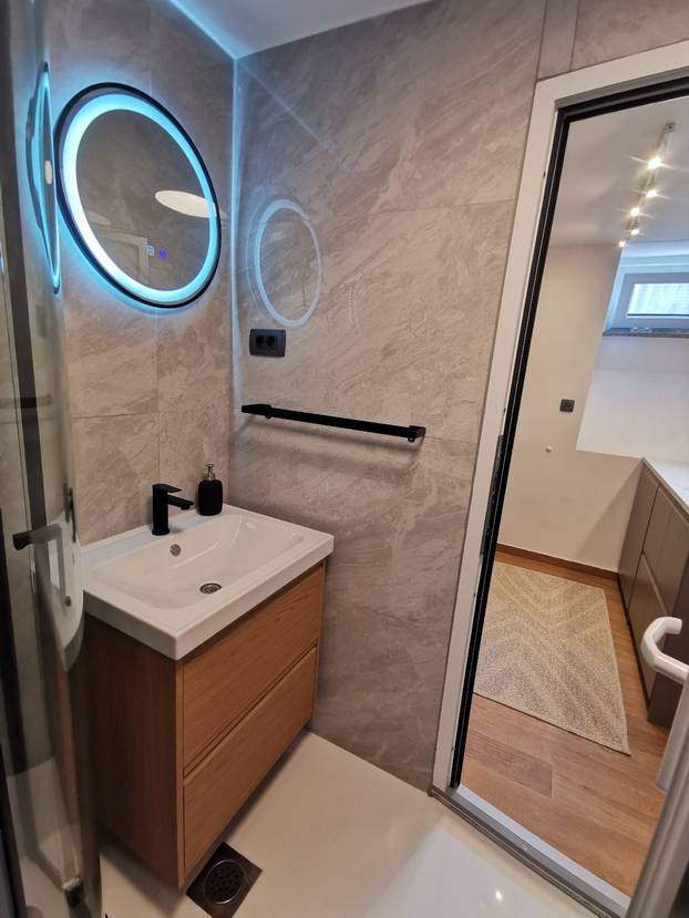 FOTO Osvanuo oglas, 16 m2 u Zagrebu za 84.000 eura. Ljudi pišu: 'Pa to je podrum, suludo!'