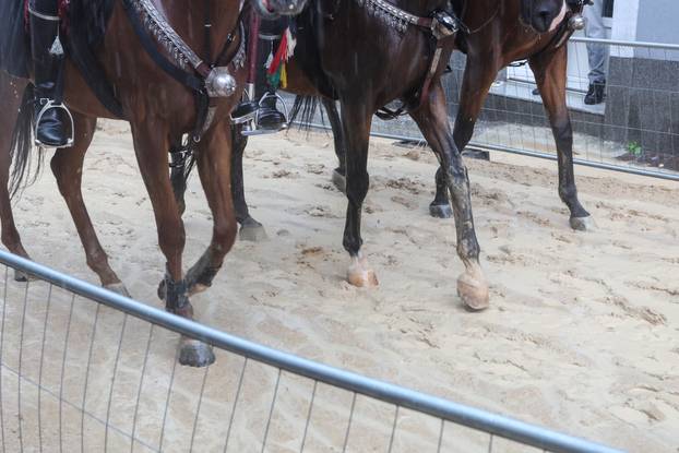 Sinj: Zbog jakog pljusaka odgođena 310. Sinjska alka