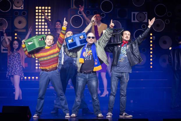 FOTO Sandra Elkasević, Juričić... Evo tko je sve bio na premijeri mjuzikla 'Radio Dubrava'