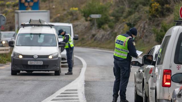 Župa dubrovačka: Policija vrši kontrole u prometu