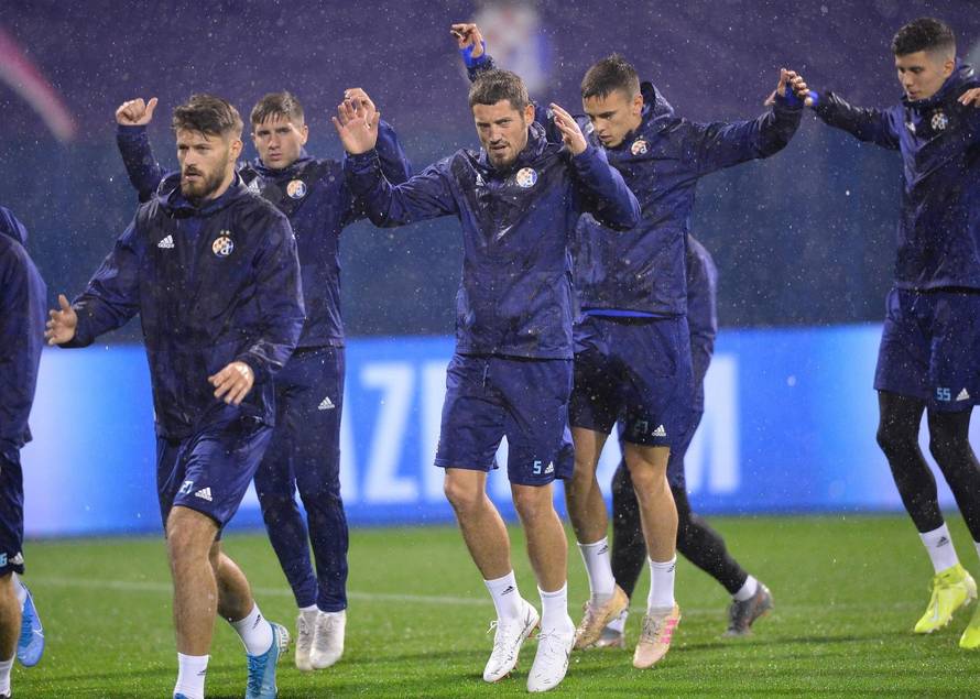 Zagreb: Nogometaši Dinama odradili trening na Maksimiru uoči utakmice protiv Šahtara