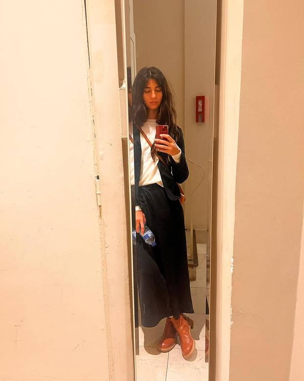 FOTO Sve ljepša i ljepša! 'Asi' je publiku osvojila dugom crnom kosom. Evo kako sada izgleda