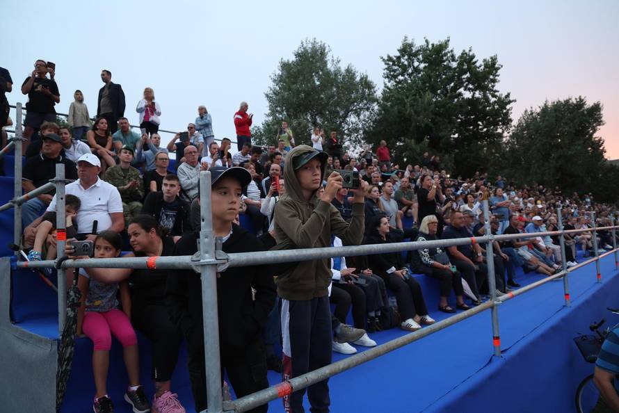 Zagreb: Generalna proba svečanog vojnog mimohoda