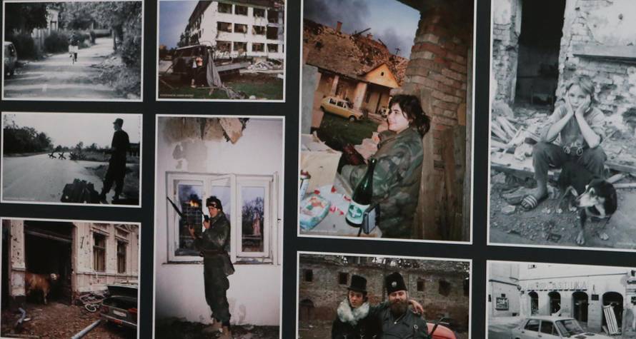 Split: U Banovini otvorena izložba  "Vukovar, Škabrnja, Split 1991"