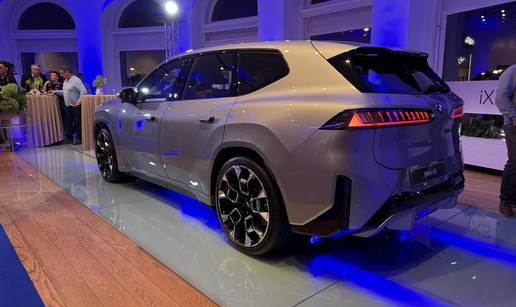 Novi BMW iX3 oduševio Top Gear: “Nema očitih mana, kvantni skok za električne aute”