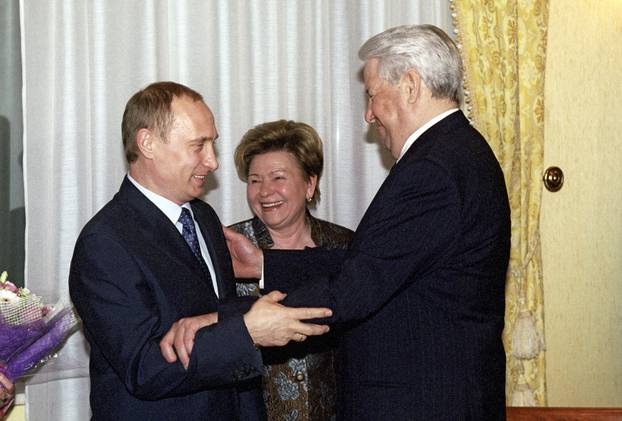 President V.Putin and ex-President B.Yeltsin