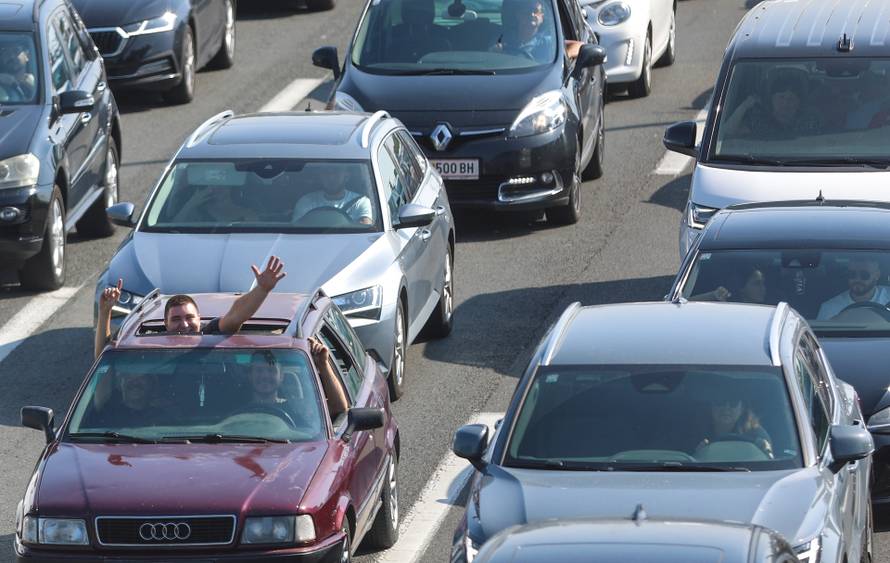 Zagreb: Putnicima s osmijehom na licu gužva je podnošljivija