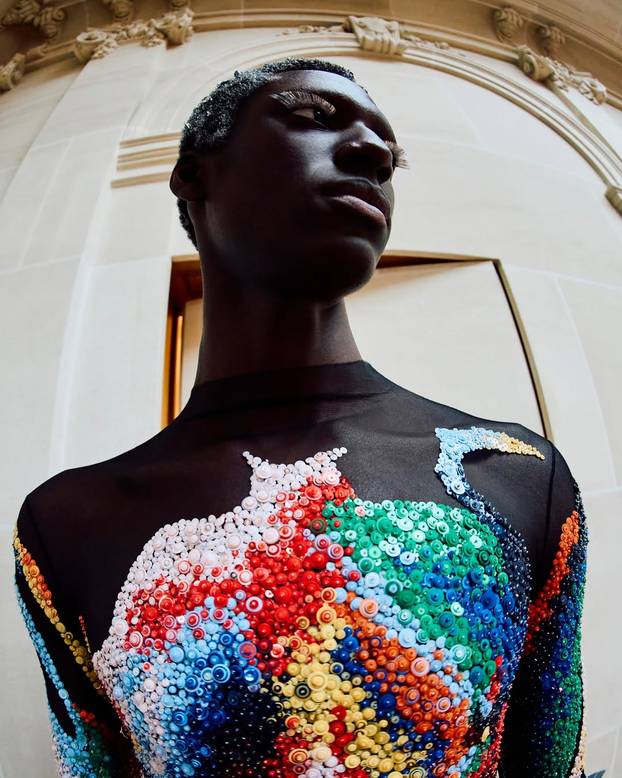 FOTO Vanzemaljci na Pariškom tjednu mode! 'Dolazimo u miru'