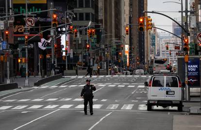 SAD: New York popušta mjere