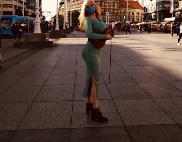 FOTO Sjećate li se violinistice Biance? Okrenula se Bogu, vodi emisiju. Evo kako danas izgleda