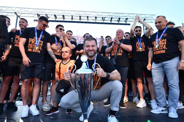 Šibenik: Sve?ani do?ek nogometaša Šibenika nakon povratka u Supersport HNL