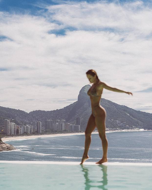 FOTO Zavodljiva Portugalka varala je nogometaša, a sada je osvojila McLarenovu uzdanicu