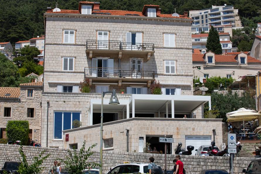24SATA Dubrovnik: Restoran Ezza Edina Džeke