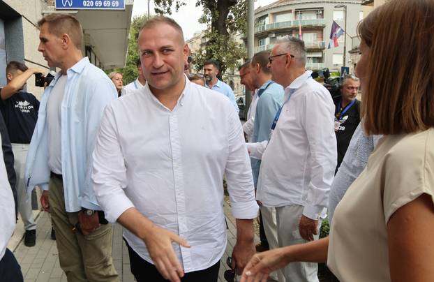Metković: Plenković se sastao s predsjedništvom Udruge lađara Neretve