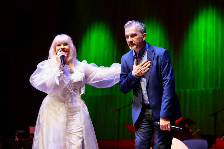 Hanka Paldum proslavila 50 godina karijere u Lisinskom