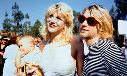 Kurt Cobain u pid&zcaron;ami je odveo Courtney Love pred oltar, evo kako je izgledalo vjen&ccaron;anje
