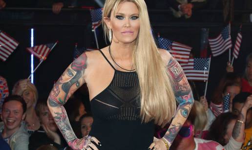 Što je to učinila od lica? Jenna Jameson potpuno se izobličila