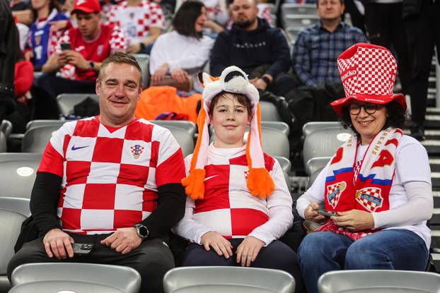 Zagreb: Atmosfera na tribinama IHF Svjetskog rukometnog prvenstva 2025., Hrvatska - Bahrein