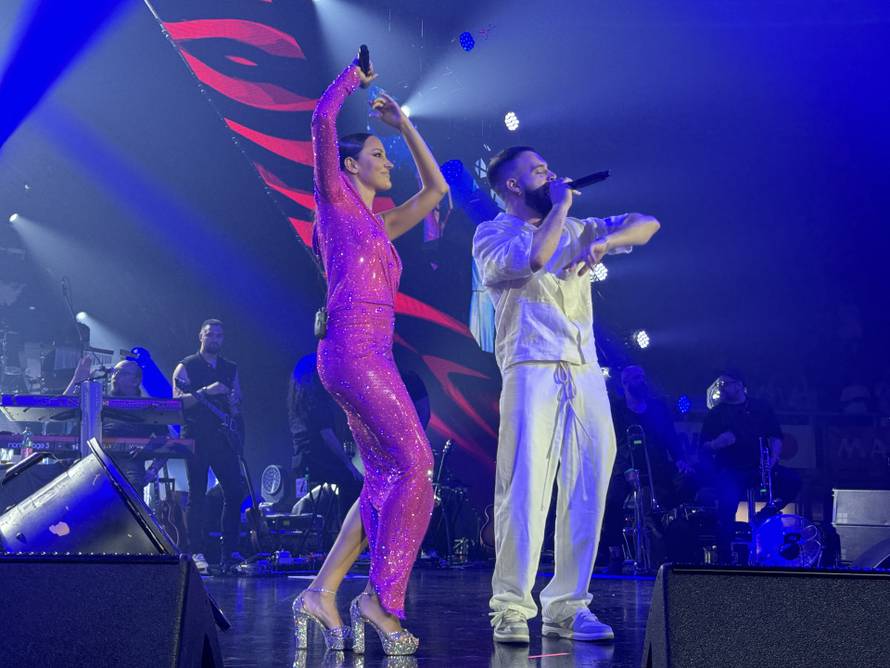 Prijović u Zadru održala čak 40. koncert turneje: Dovela repera pa odjenula izazovni kostim...