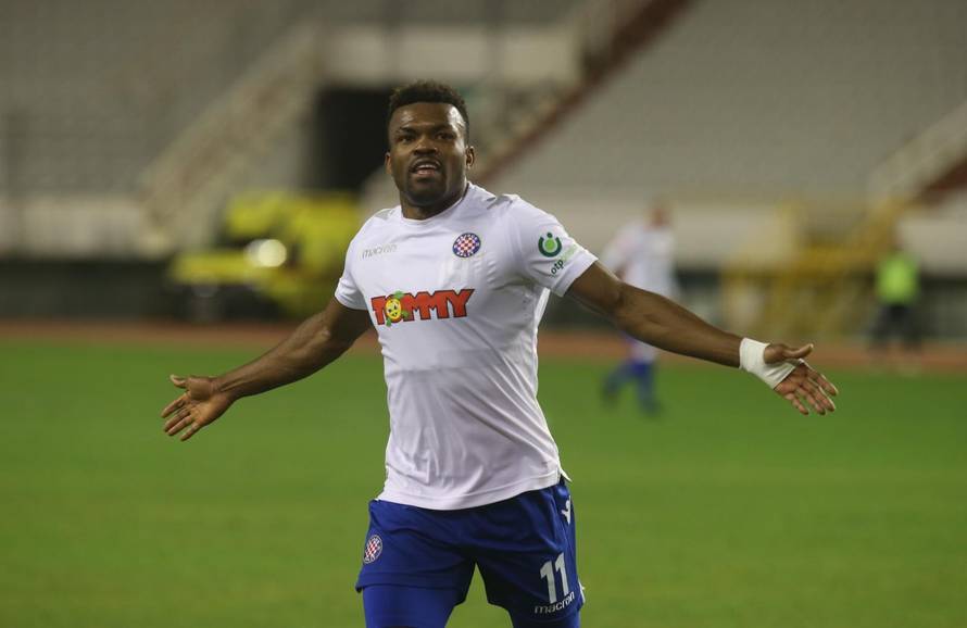 'Normalno da sam išao zabiti gol. Zašto nisu zviždali Letici?'