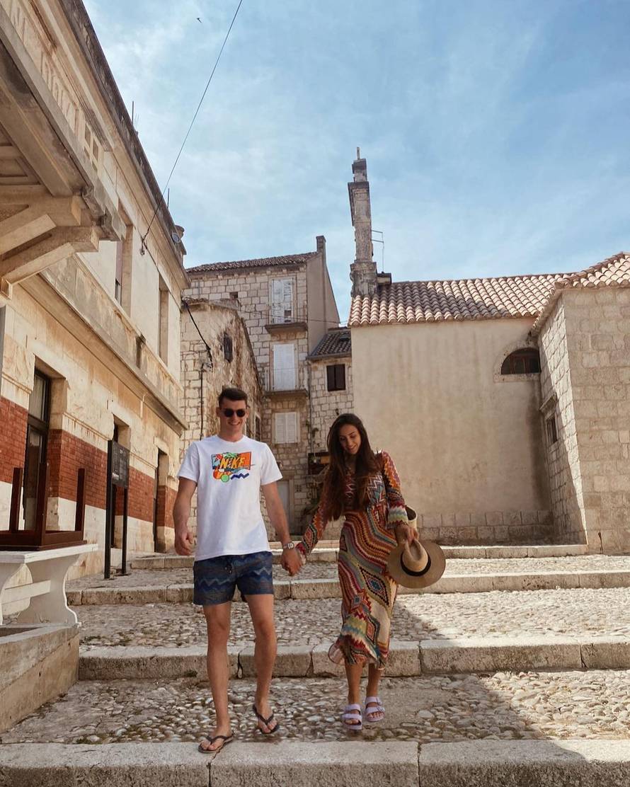 Ljubav Livakovića i Helene: Prije veze bili su samo prijatelji, a sada su zapečatili svoju ljubav