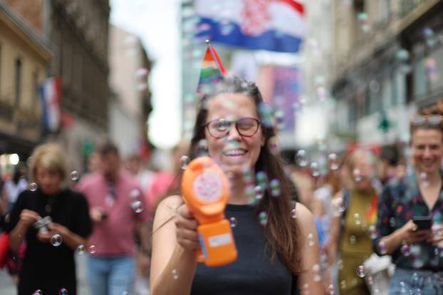 Zagreb: 25. Povorka ponosa LGBTIQ zajednice "Korak po korak, iskorak!"