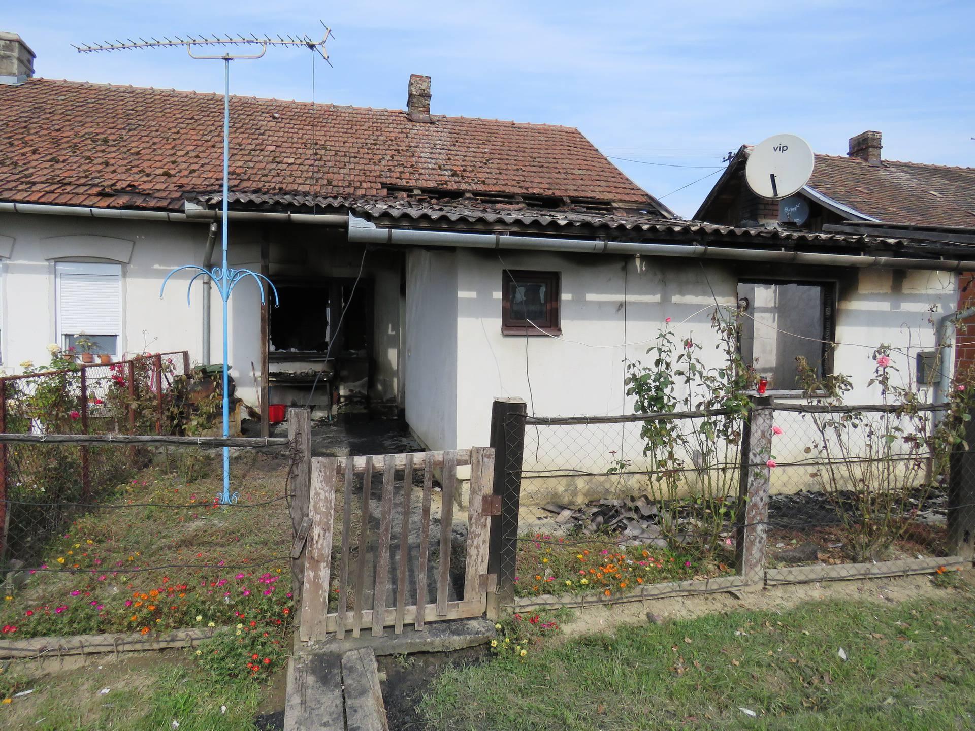 'Kad sam došao do kuće plamen je susjedu već ušao kroz prozor, dim ga je vjerojatno ugušio...'