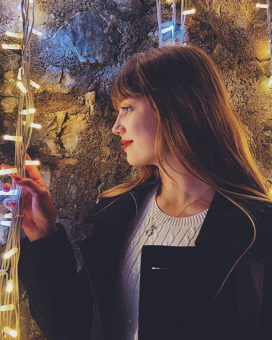 Mia Negovetić se priprema za Doru: Pokazala šminku i frizuru