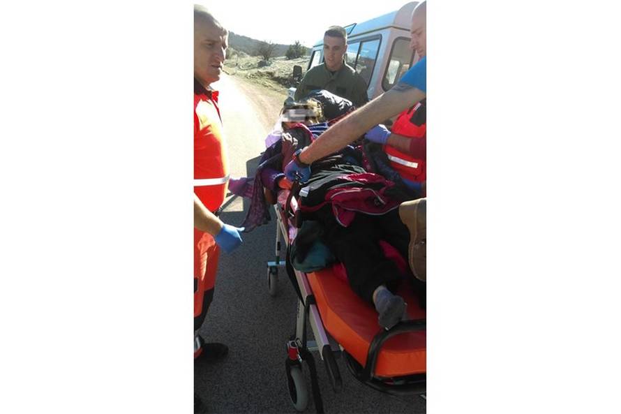 Policajci s Plješivice spasili 15 migranata: Među njima i dijete