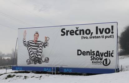 Zatvorenik na jumbo plakatu zaželio Ivi Sanaderu sretan put