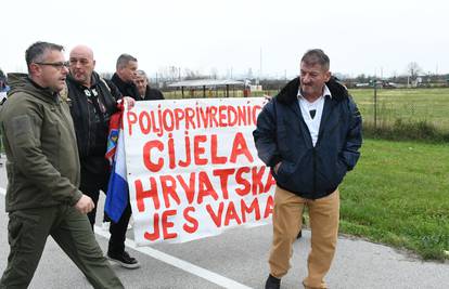 Svinjogojci prekidaju prosvjed? 'Zadovoljni smo odgovorima Vlade, ostala je još jedna točka'