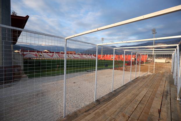 Mostar: Nogometni savez BiH gostujuću tribinu stadiona "Rođeni" proglasio neprikladnom