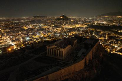 Earth Hour in Athens