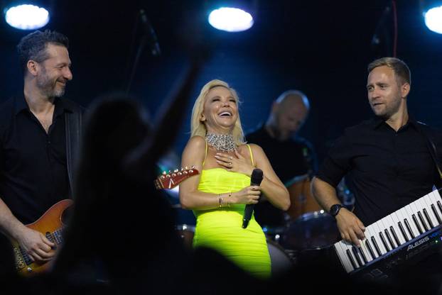 Andrijasevci: Koncert Maje Šuput i grupe Enjoy