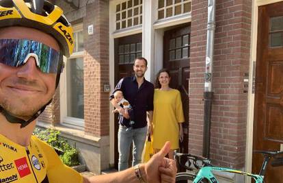 Biciklist inspiriran Anom Frank nosi lijekove i hranu susjedima