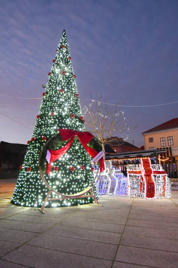 Kutina: Blagdansko raspoloženje na Adventu