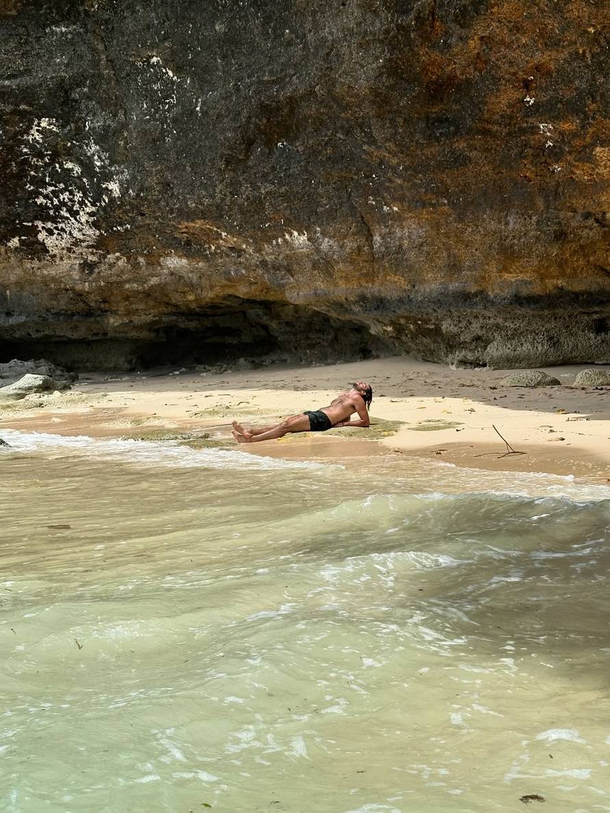 Nova ljubav? Šime nakon Maje u društvu atraktivne plavuše: 'Šetali su se i držali za ruke'