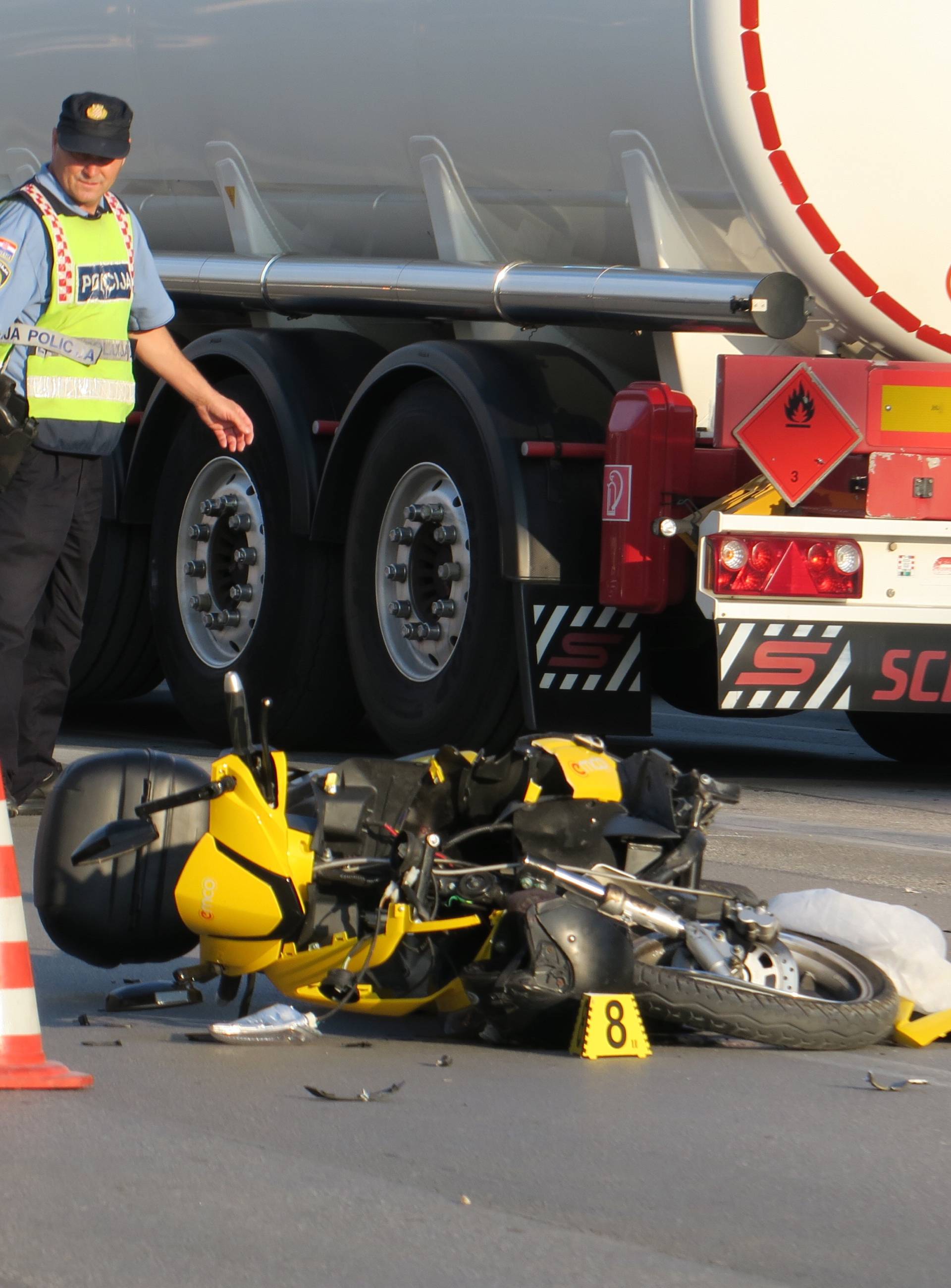 Sudar motociklista i cisterne u Splitu: Ozljede opasne po život