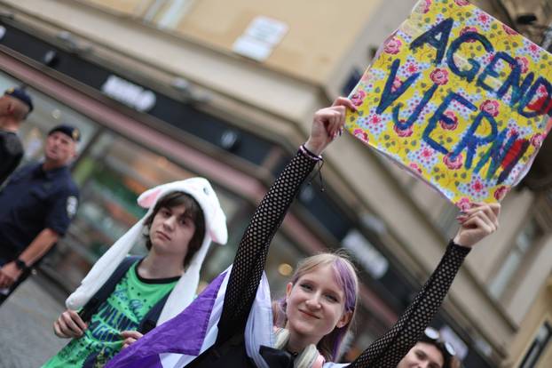 Zagreb: 25. Povorka ponosa LGBTIQ zajednice "Korak po korak, iskorak!"