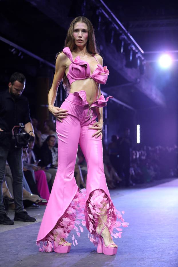 Rijeka: Modna revija Jurja Zigmana u Exportdrvu.