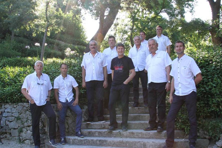 Bralić i Intrade snimili spot za pjesmu o jednoj vječnoj ljubavi