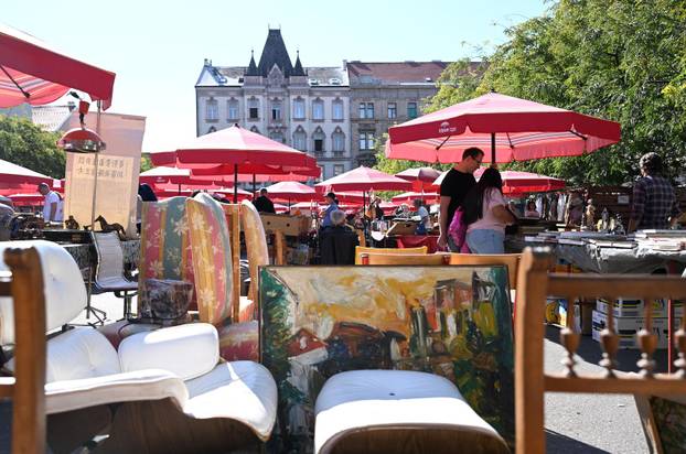 Zagreb: Sajam antikviteta na Britanskom trgu